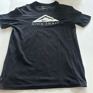 men’s small nike shirt